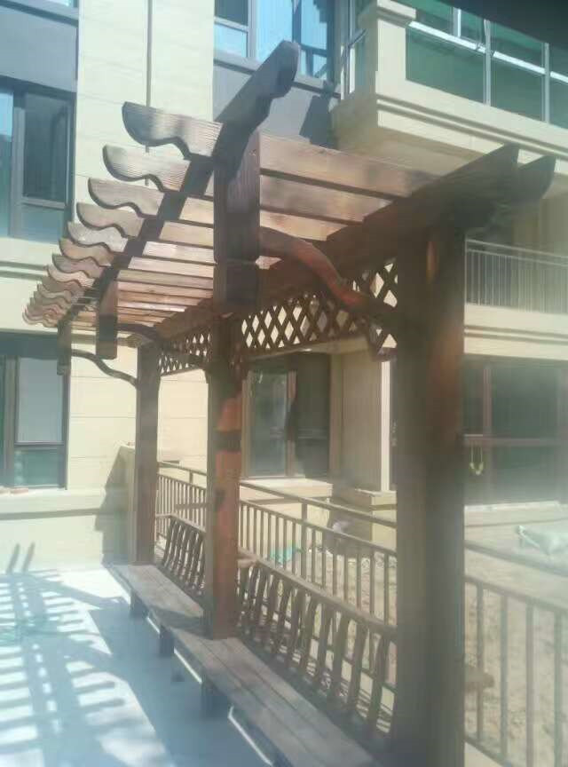 防腐木长廊